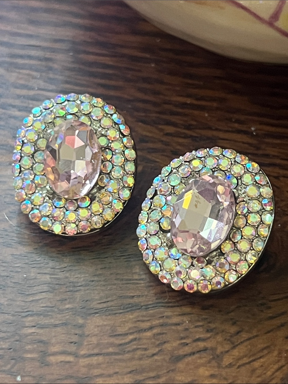 Vintage Pink/Borealis Aurora Faceted Silvertone Crystal Clip Earrings - Picture 4 of 5